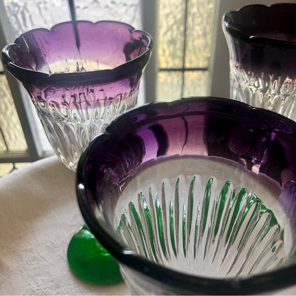 [Anthropologie Glass] “Saintpaulia” Blown Glass Tulip Wine Glasses - Set of 4 - Picture 9 of 14